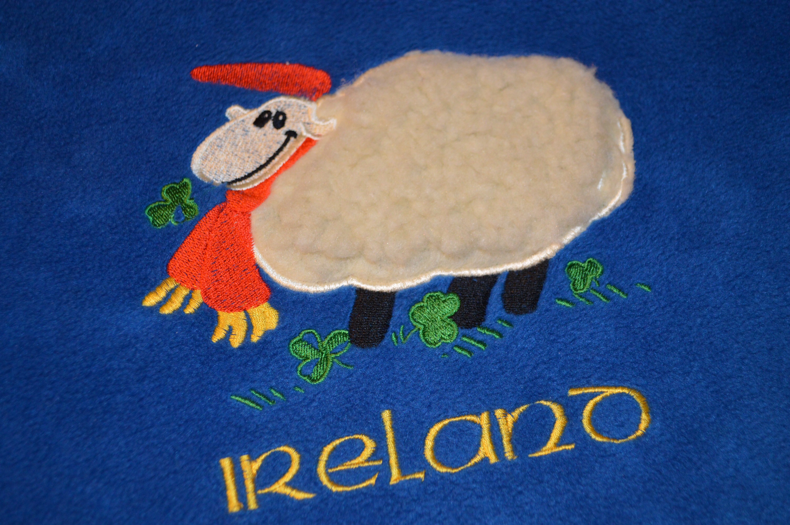 IRELANDの羊さんフリースプルオーバー！！ レディース 